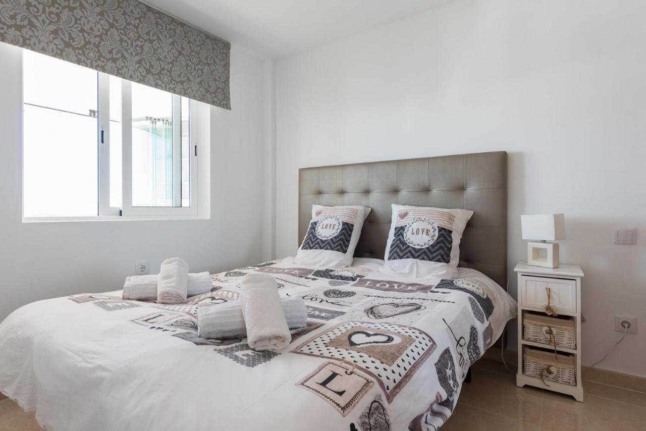 Room In Apartment - 1St Line Top Floor Apartment Carrer del Mar Exterior photo